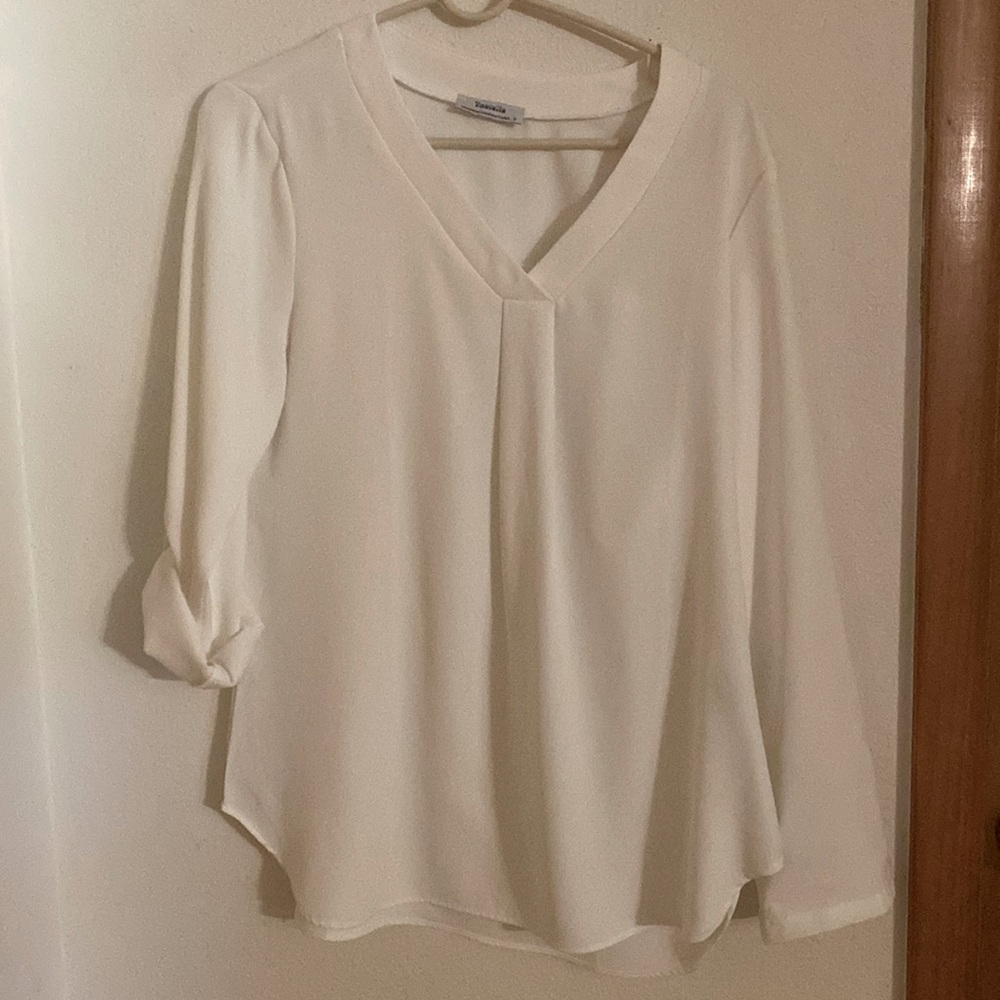 Youtalia brand size medium women’s top off white